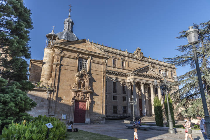 Salamanca 063 - universidad de Salamanca - facultad de Filologia.jpg
